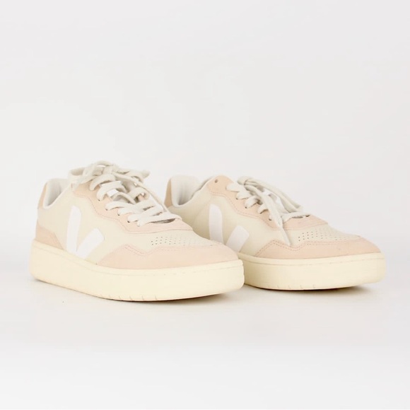 VEJA V-90 LEATHER SNEAKERS - Picture 5 of 9